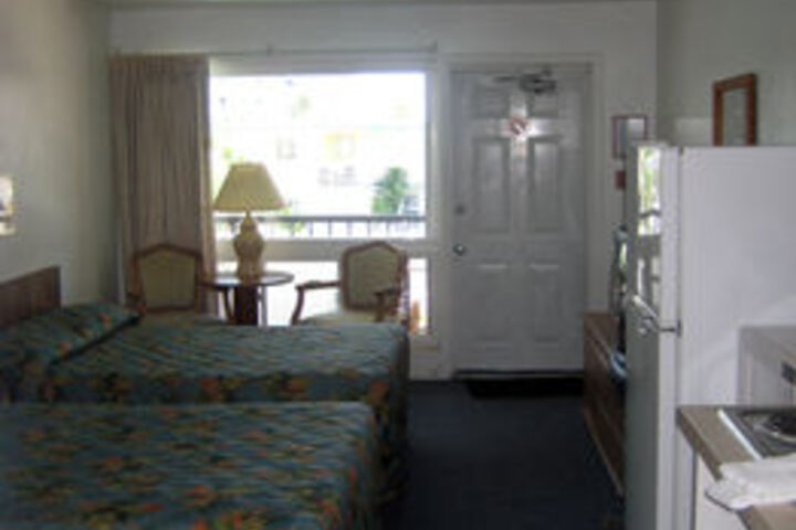 Room 7 of 15