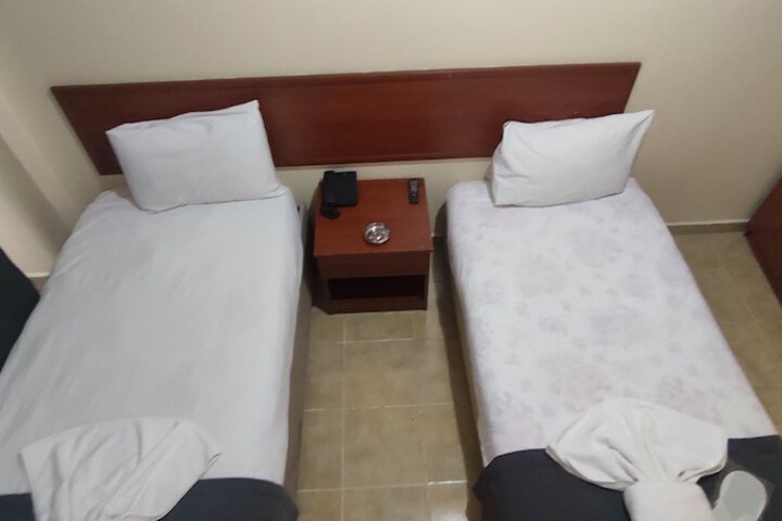 Room 11 of 42