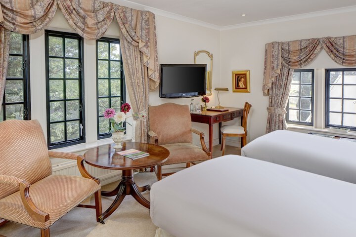 Room 5 of 44