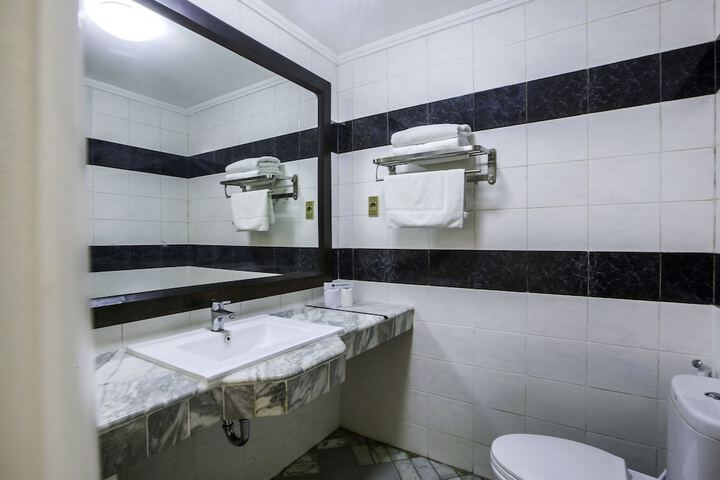 Room 6 of 21
