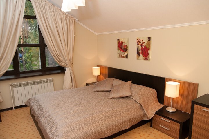 Room 27 of 191