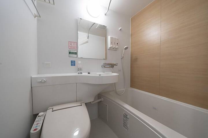 Room 16 of 26