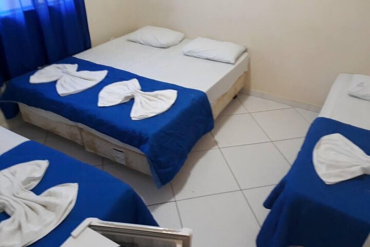 Room 2 of 41