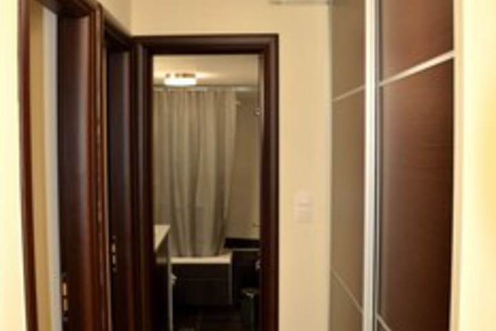 Ballroom/Hall 12 of 64
