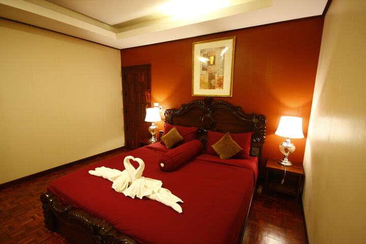 Room 9 of 52