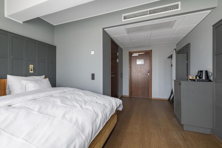 Room 31 of 117