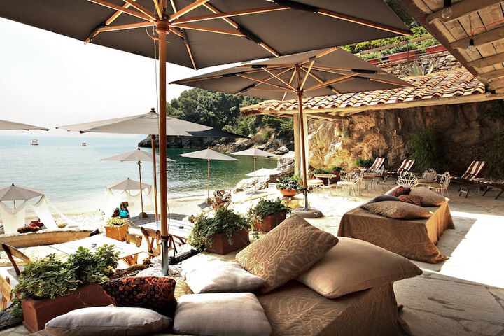 Eco del Mare Night and Day Beach Club in Lerici