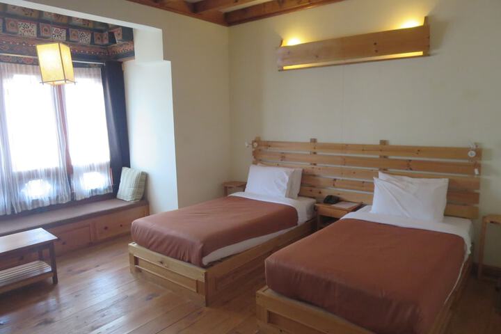 Room 6 of 20