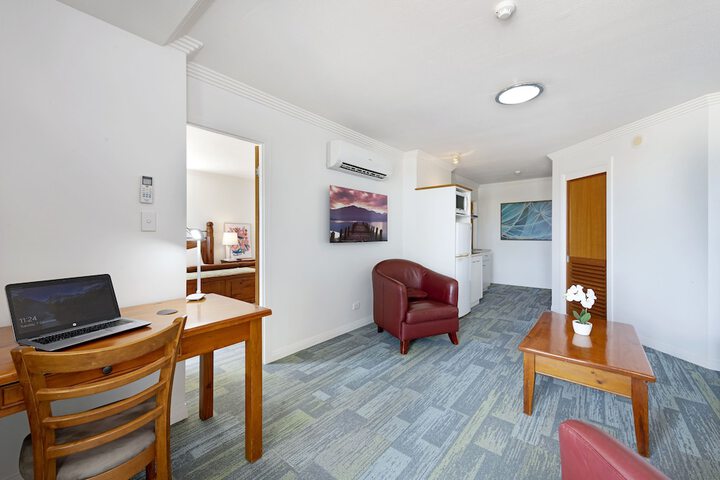 Room 52 of 84
