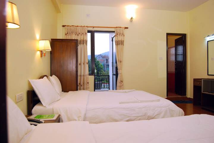 Room 5 of 35