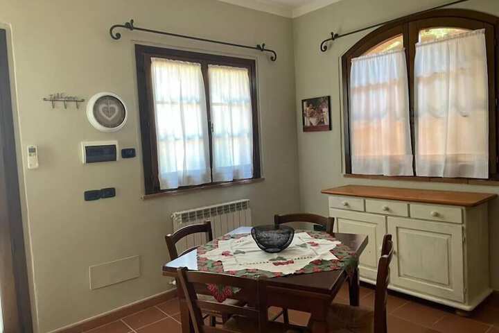 Room 8 of 37