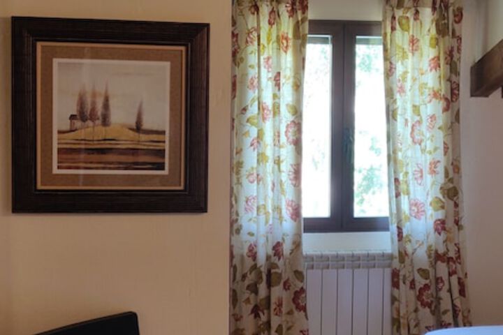 Room 18 of 121