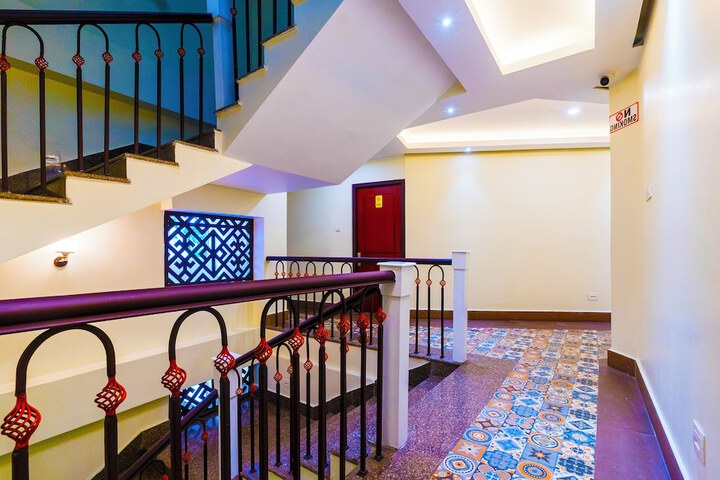 Hotel Interior 4 of 110