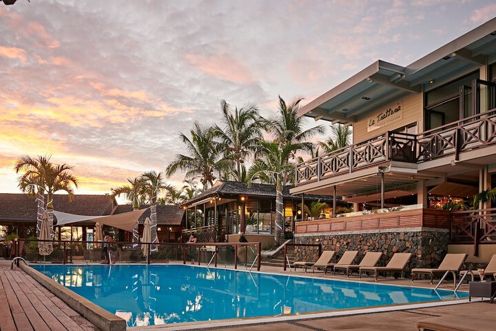 Pool Hotel