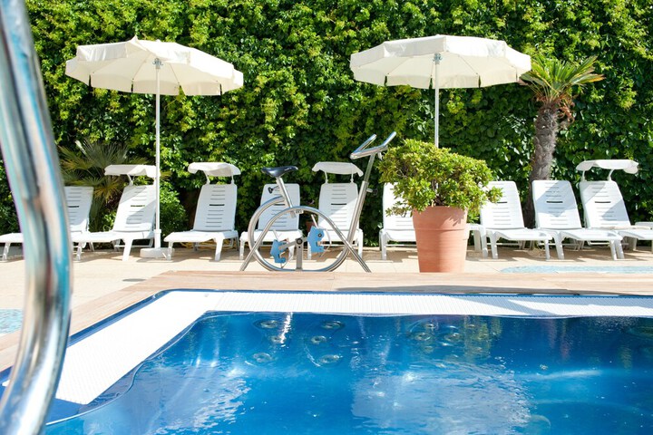 Pool 54 of 78