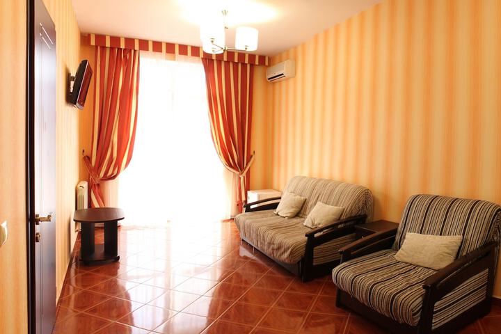 Room 8 of 41