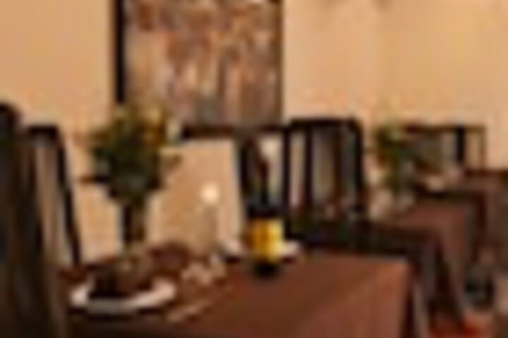 Dining 245 of 435