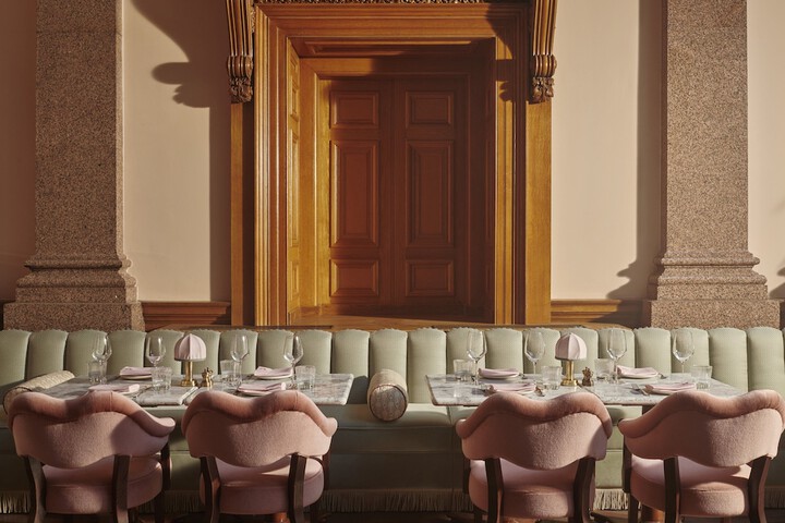 Dining 32 of 43