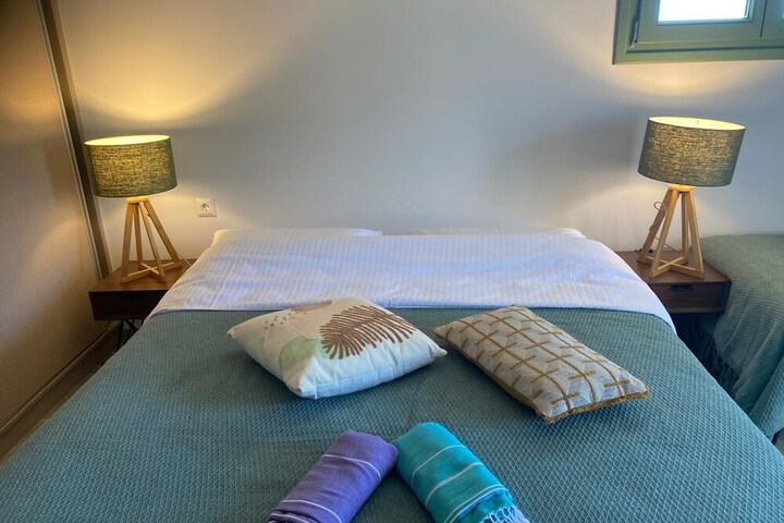 Room 6 of 16