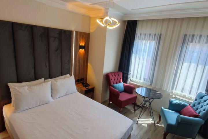 Room 7 of 51