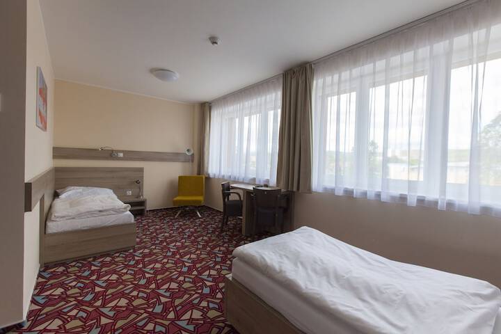 Room 7 of 40