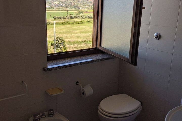 Room 7 of 10