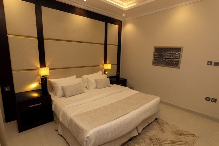 Room 26 of 165