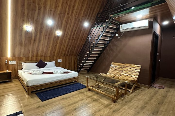 Room 14 of 22