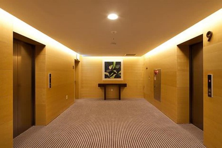 Ballroom/Hall 65 of 81