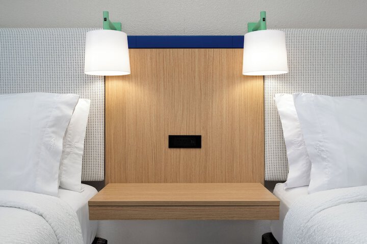 Room 12 of 54