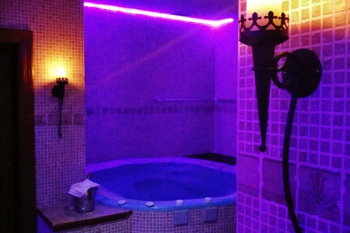 Spa 42 of 49