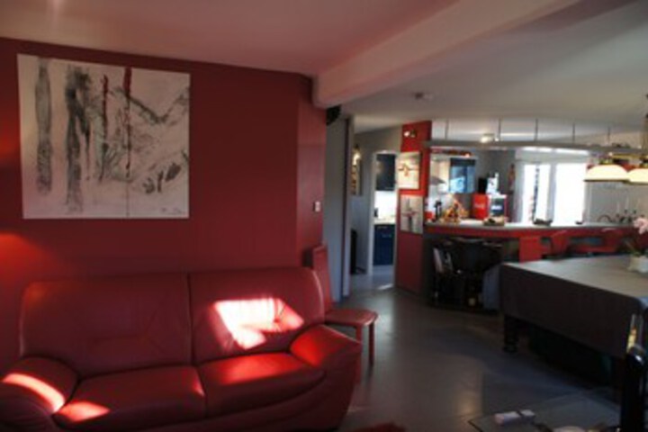Room 12 of 30