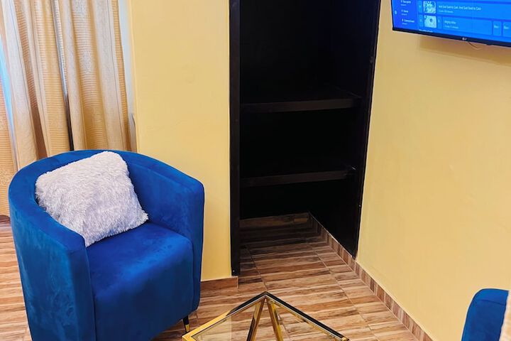 Room 65 of 137