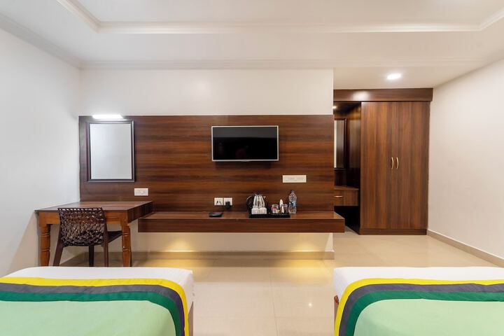 Room 19 of 35
