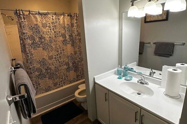 Room 9 of 69