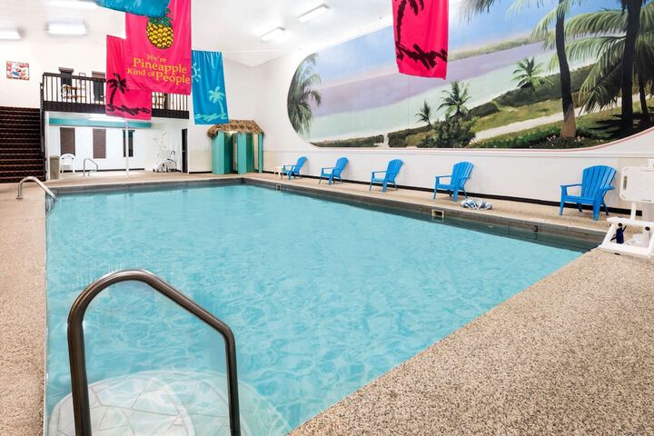 Pool 26 of 35