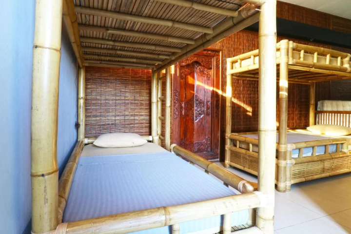 Room 4 of 15