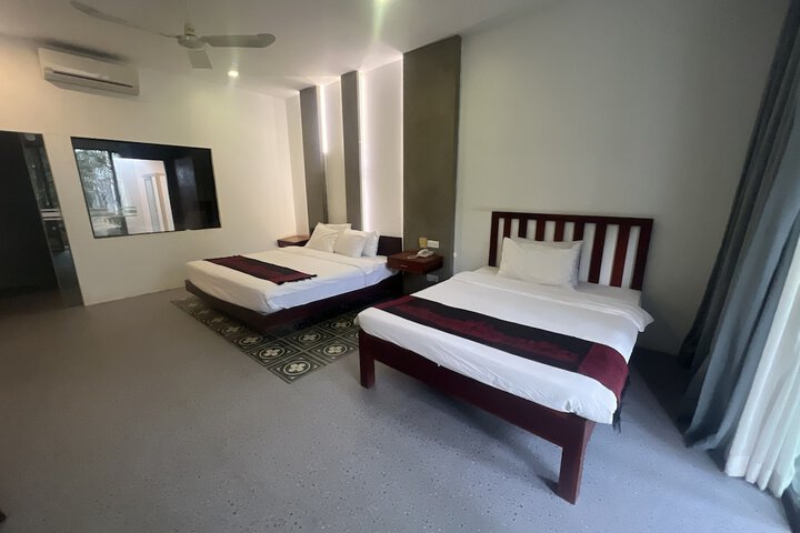 Room 35 of 105