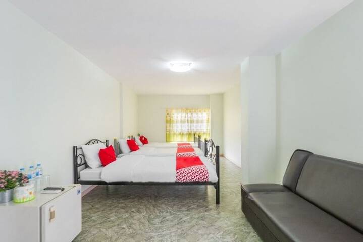 Room 20 of 33