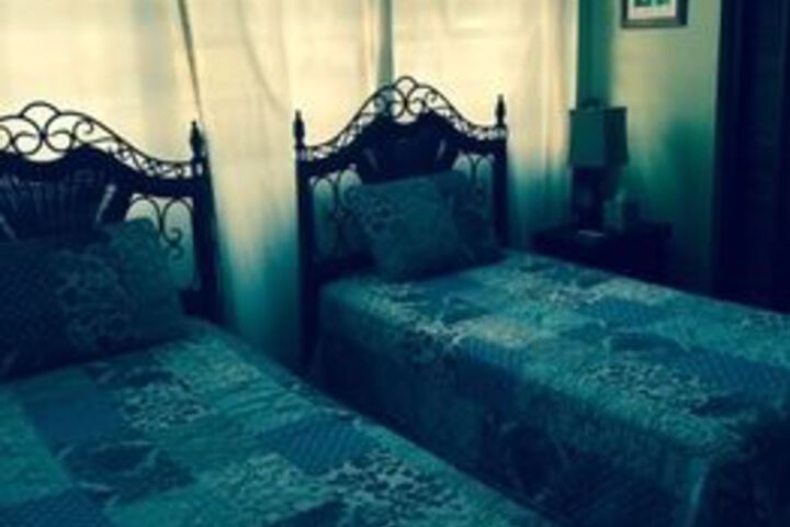Room 19 of 38