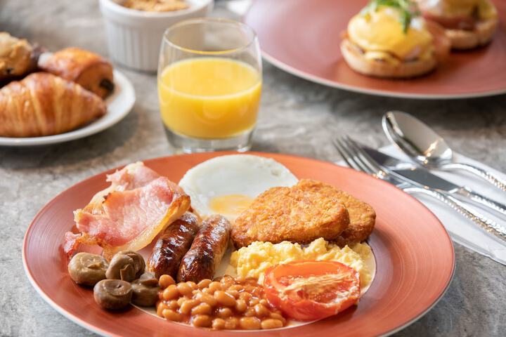Breakfast/Coffee Service 113 of 177