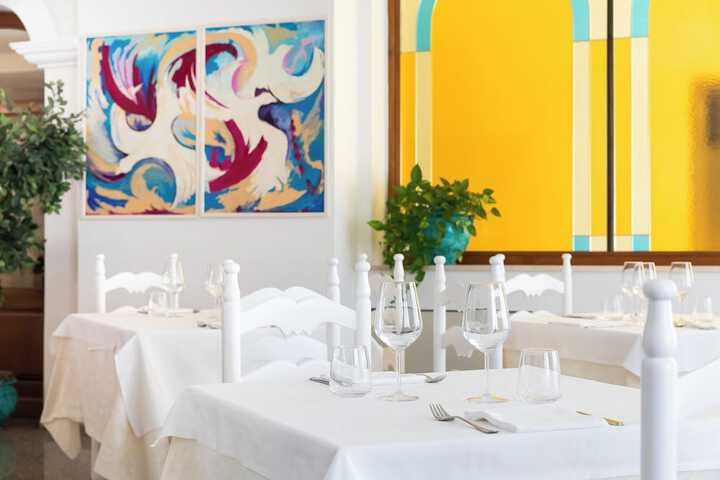 Dining Photos