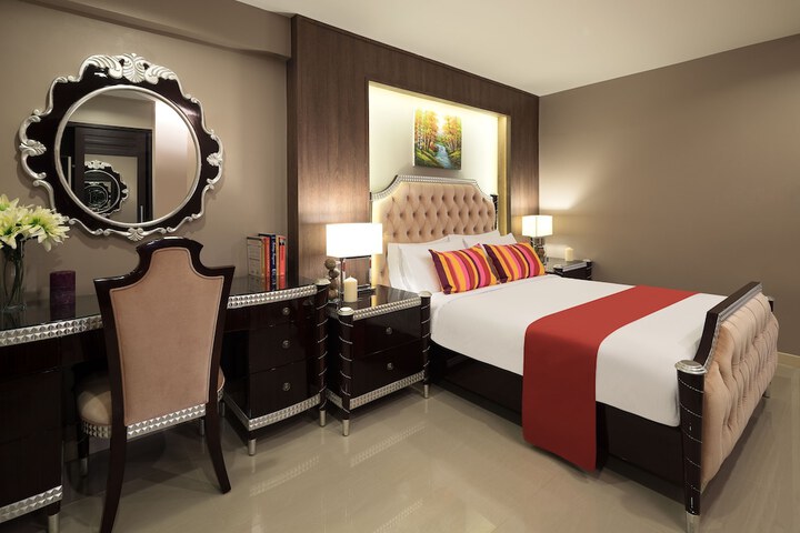 Room 18 of 50