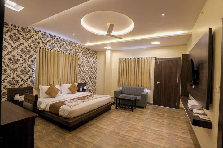 Room 12 of 64