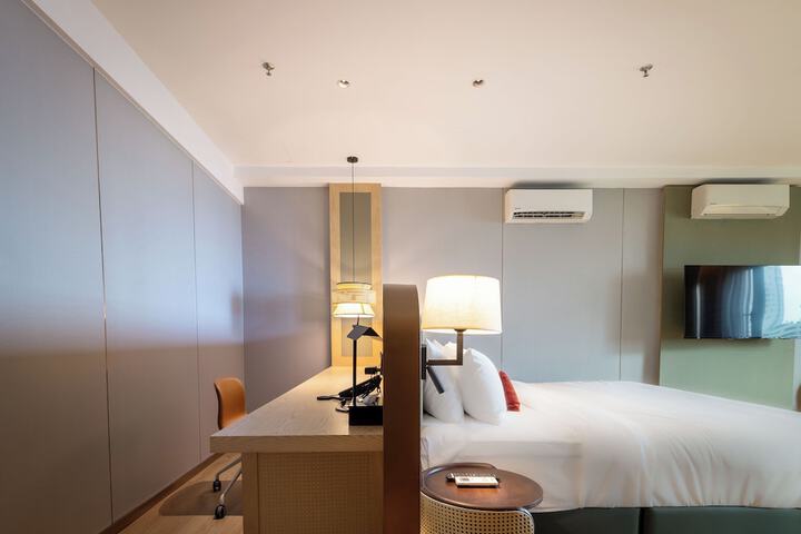 Room 38 of 105