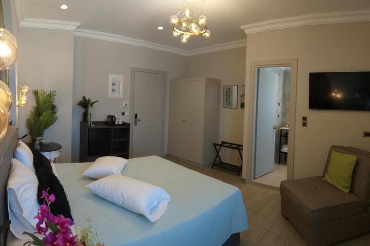 Triena Rooms