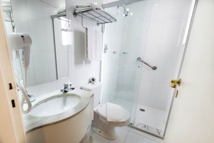 Clean Restrooms