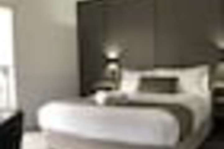Room 50 of 132