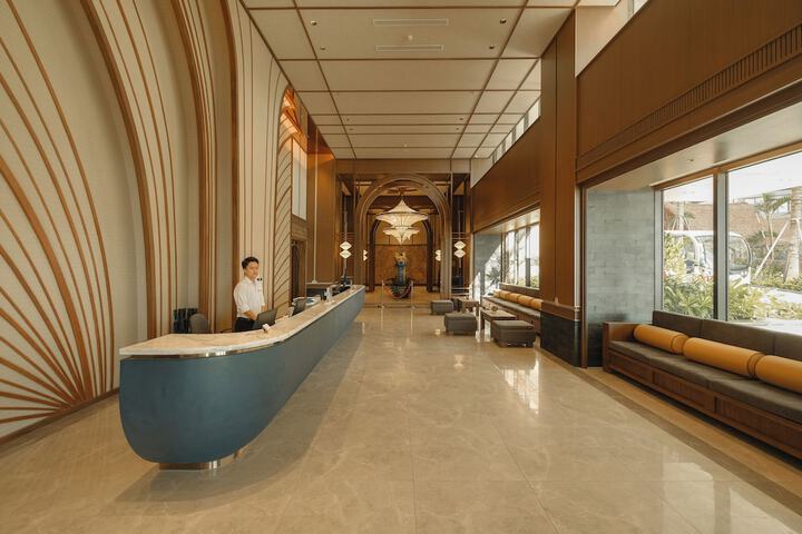 Hotel Interior 9 of 73