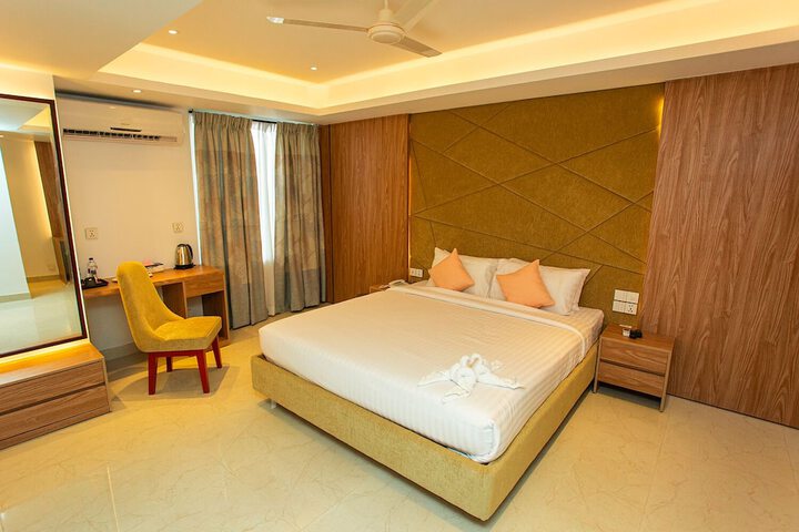 Room 7 of 34